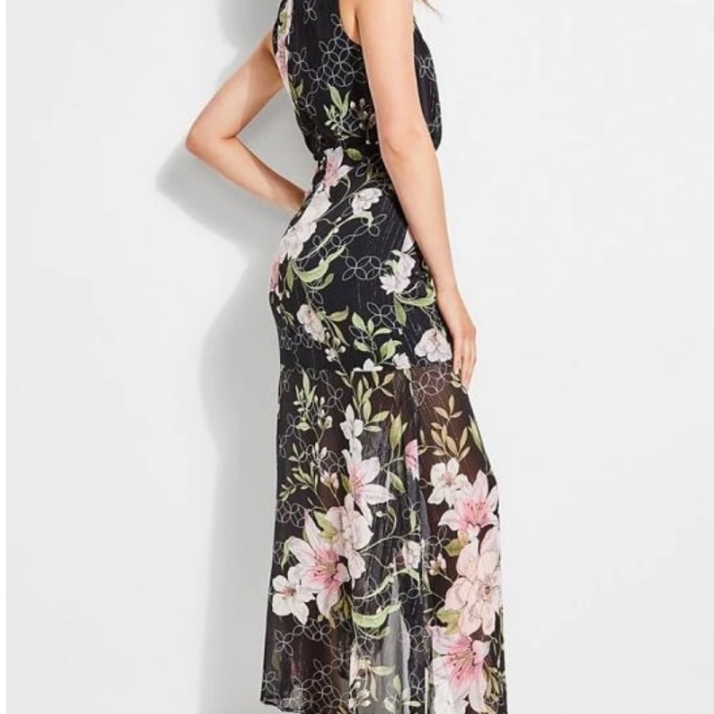 GUESS Women’s Nadira Sleeveless Floral Maxi Dress
